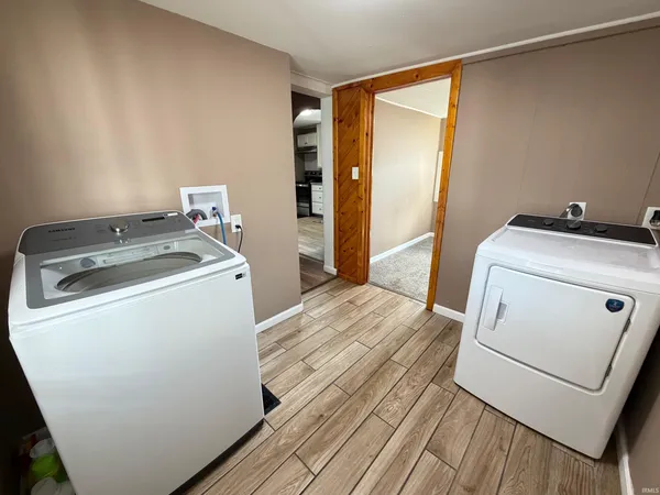 $154,000 | 504 Indiana Avenue, Veedersburg, IN 47987