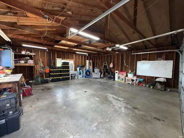 $154,000 | 504 Indiana Avenue, Veedersburg, IN 47987