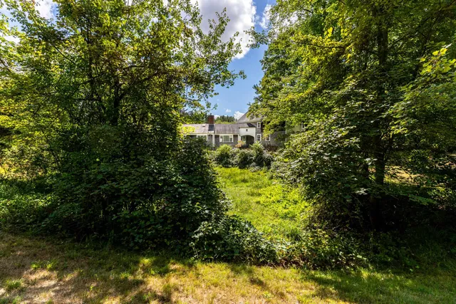 $650,000 | 21 Currier Street, South Hampton, NH 03827