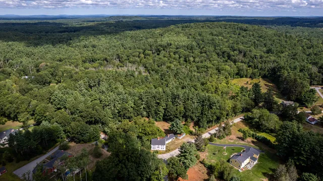 $650,000 | 21 Currier Street, South Hampton, NH 03827