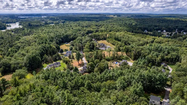 $650,000 | 21 Currier Street, South Hampton, NH 03827