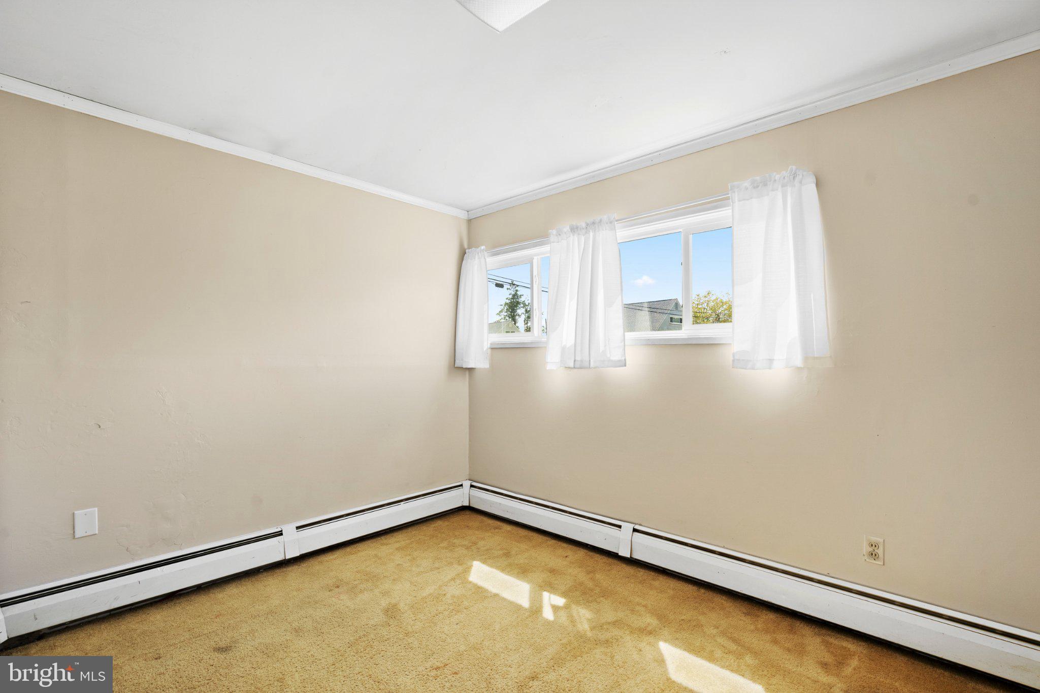 60 Upland Road Levittown, PA 19056 - Photo 19 of 34