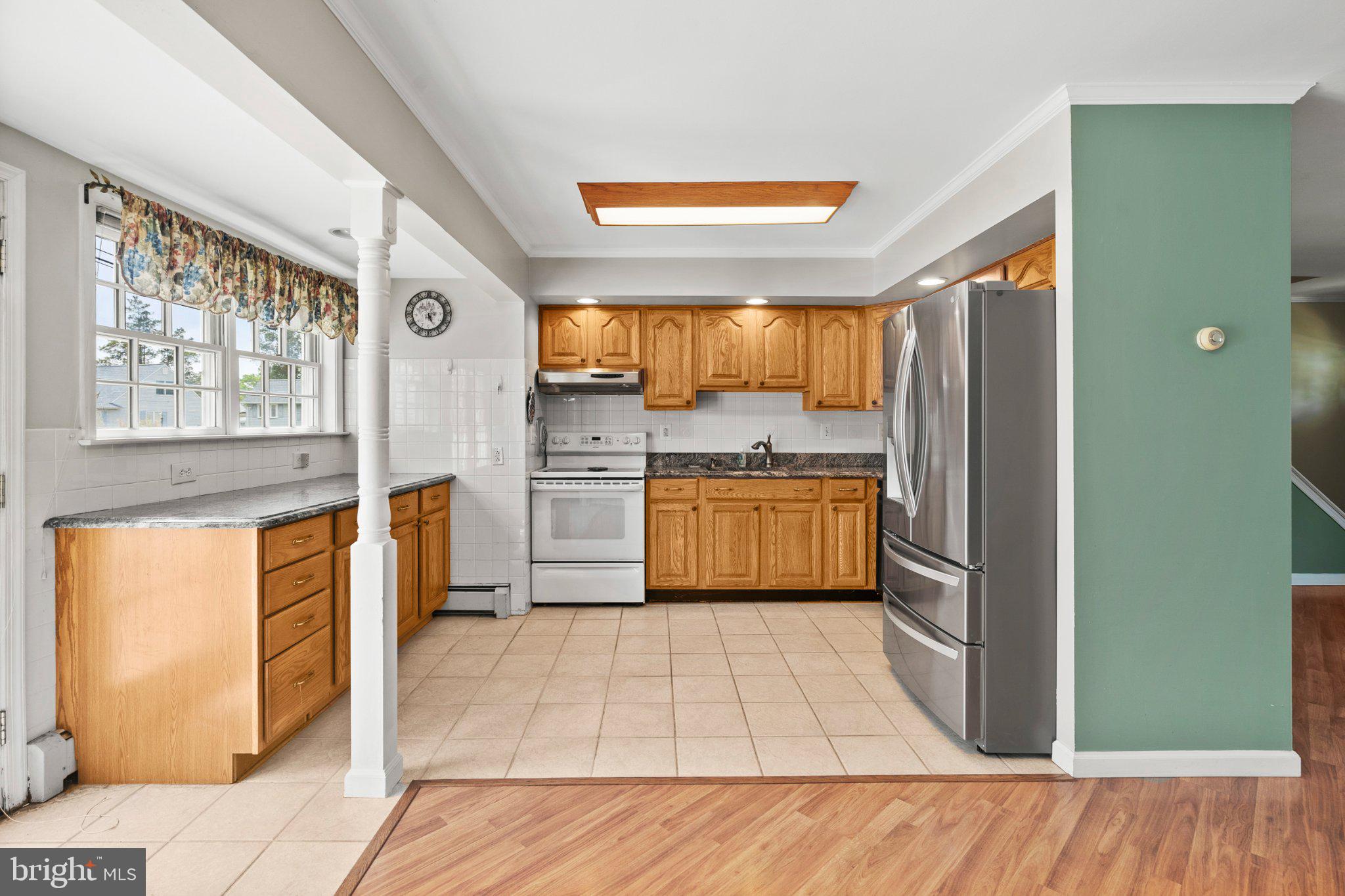 60 Upland Road Levittown, PA 19056 - Photo 7 of 34