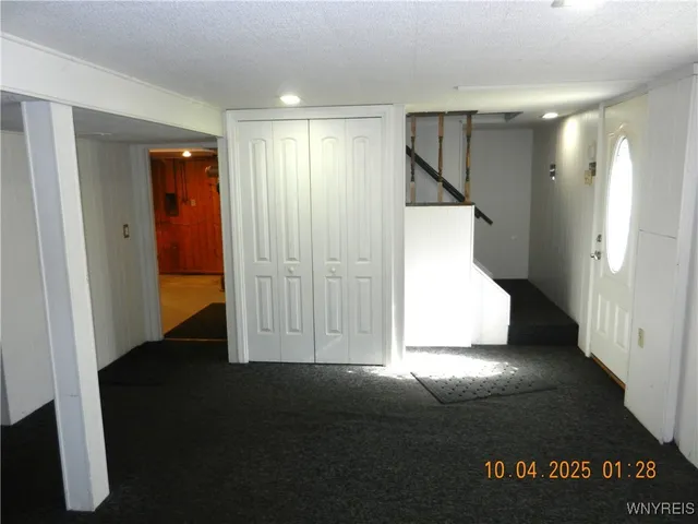 $350,000 | 6390 Deanna Drive, Hamburg, NY 14075