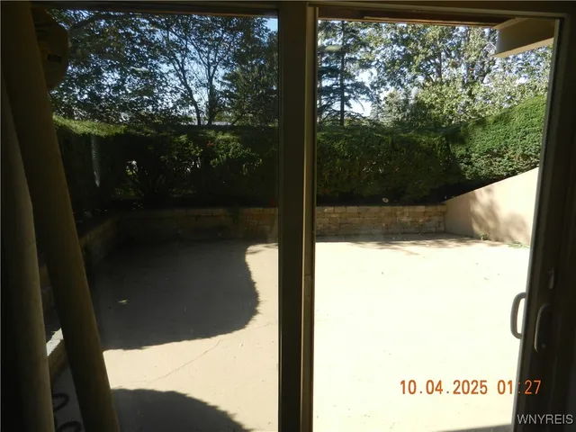 $350,000 | 6390 Deanna Drive, Hamburg, NY 14075