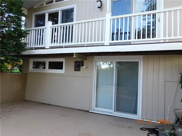 $350,000 | 6390 Deanna Drive, Hamburg, NY 14075