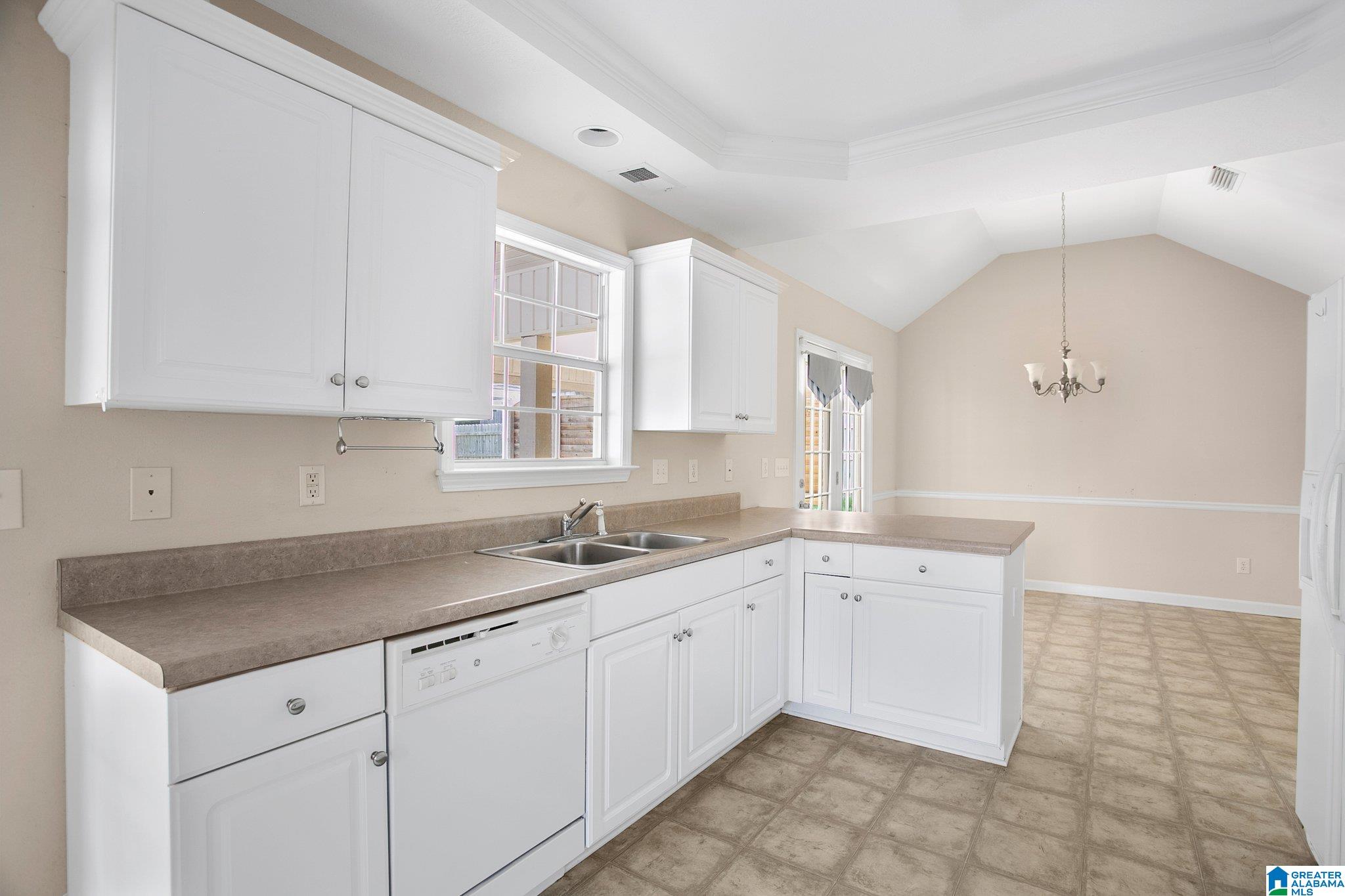 216 Silverstone Lane Alabaster, AL 35007 - Photo 11 of 26