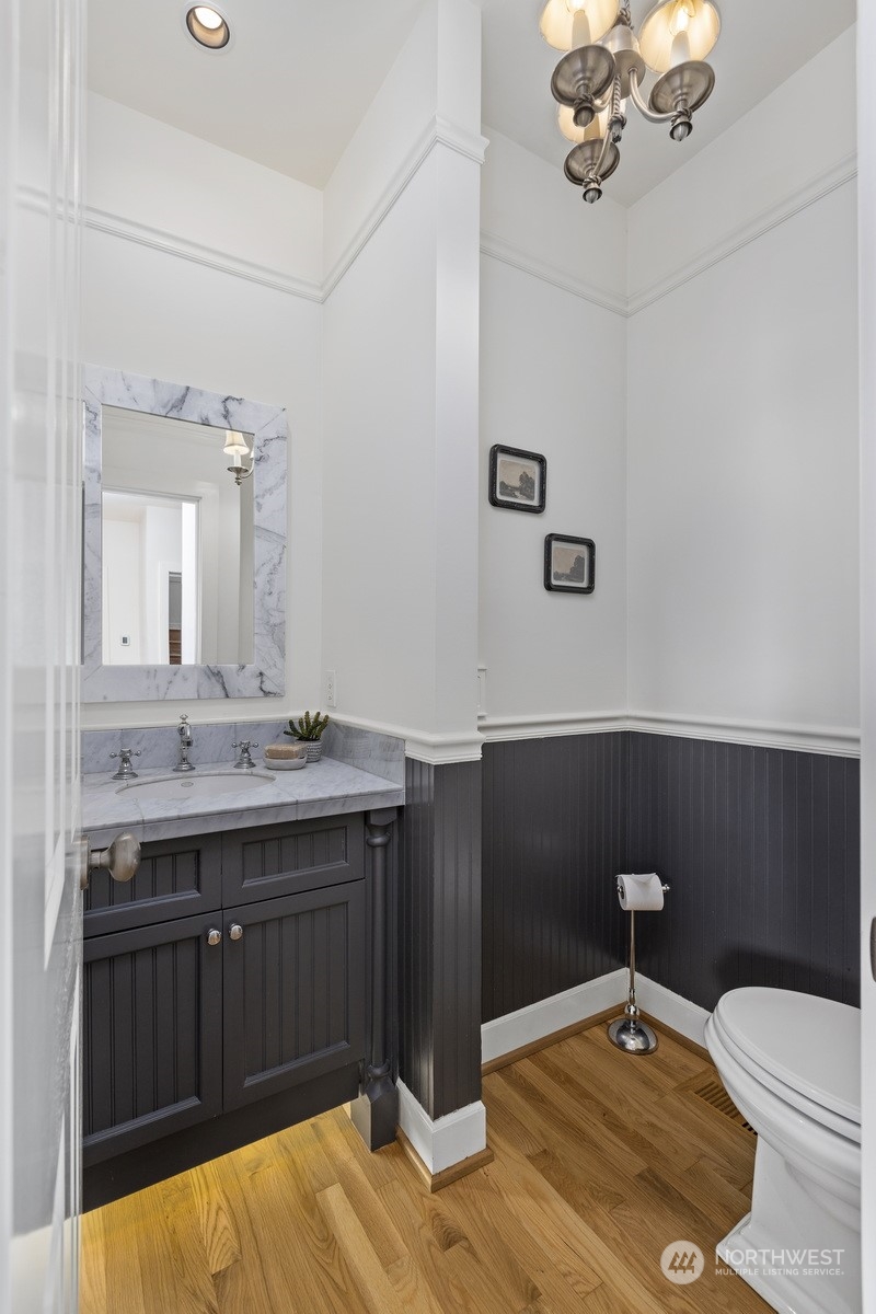 804 Fieldston Road Bellingham, WA 98225 - Photo 33 of 40 a bathroom with a sink vanity and a mirror