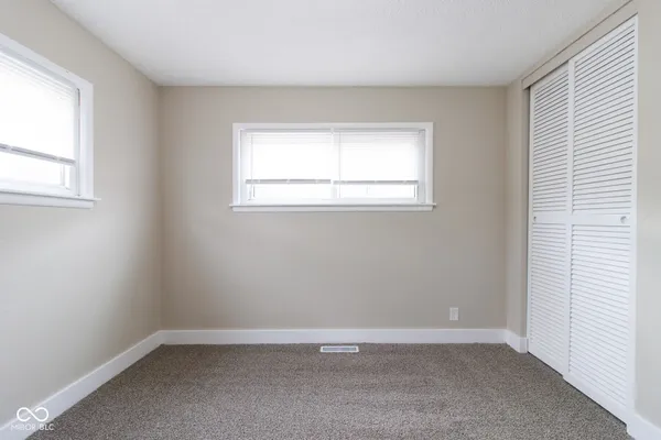 $1,325 | 1716 Drexel Drive, Anderson, IN 46011