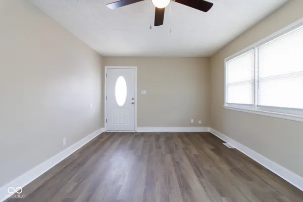 $1,325 | 1716 Drexel Drive, Anderson, IN 46011