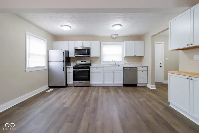 $1,325 | 1716 Drexel Drive, Anderson, IN 46011