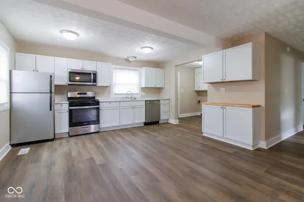 $1,325 | 1716 Drexel Drive, Anderson, IN 46011