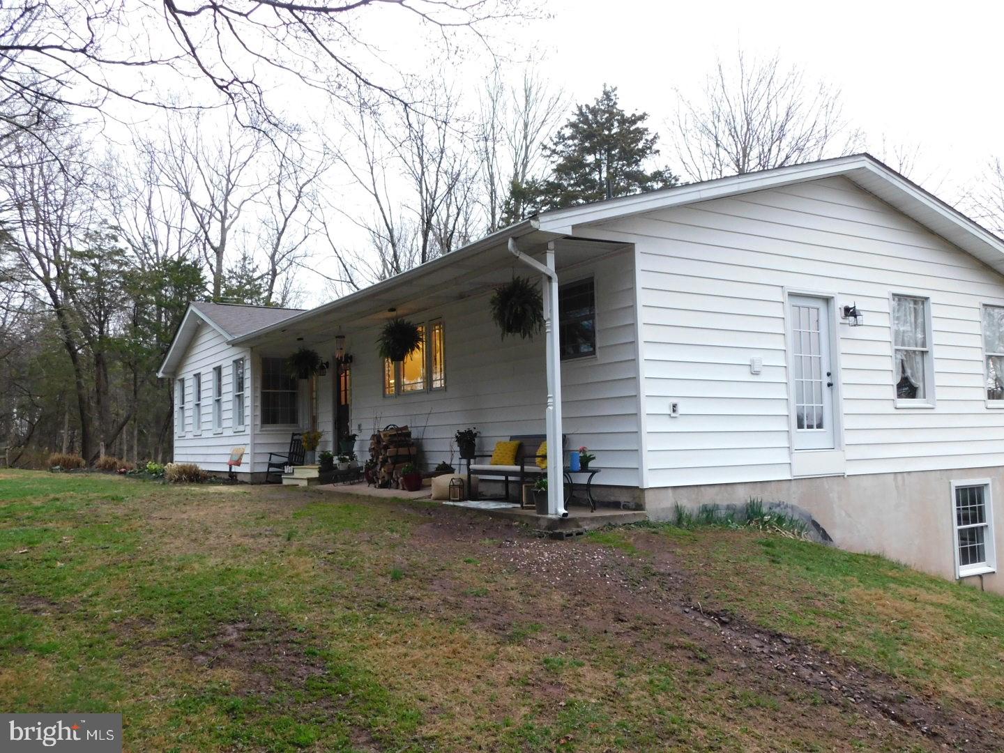 473 Headquarters Road Erwinna, PA 18920 - Photo 4 of 27