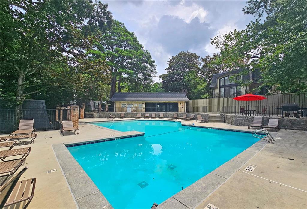 68 La Rue Place Northwest Atlanta, GA 30327 - Photo 63 of 72