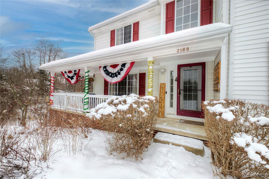 2168 Lake George Road Leonard, MI 48367 - Photo 5 of 54