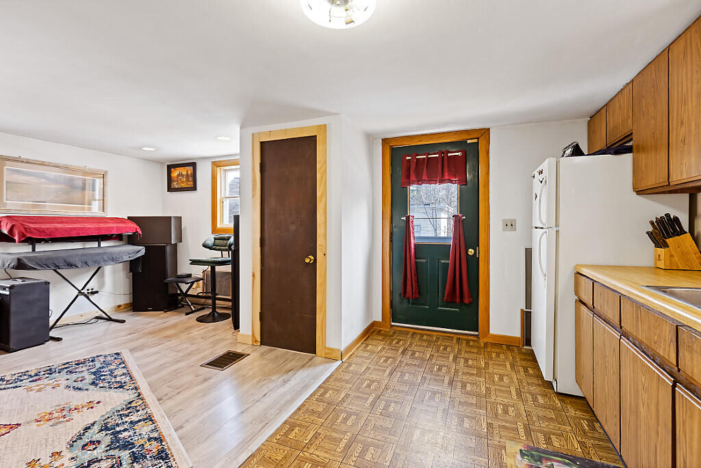 64 Boothby Street Augusta, ME 04330 - Photo 5 of 47 08_BP5A0652_DxO_mls