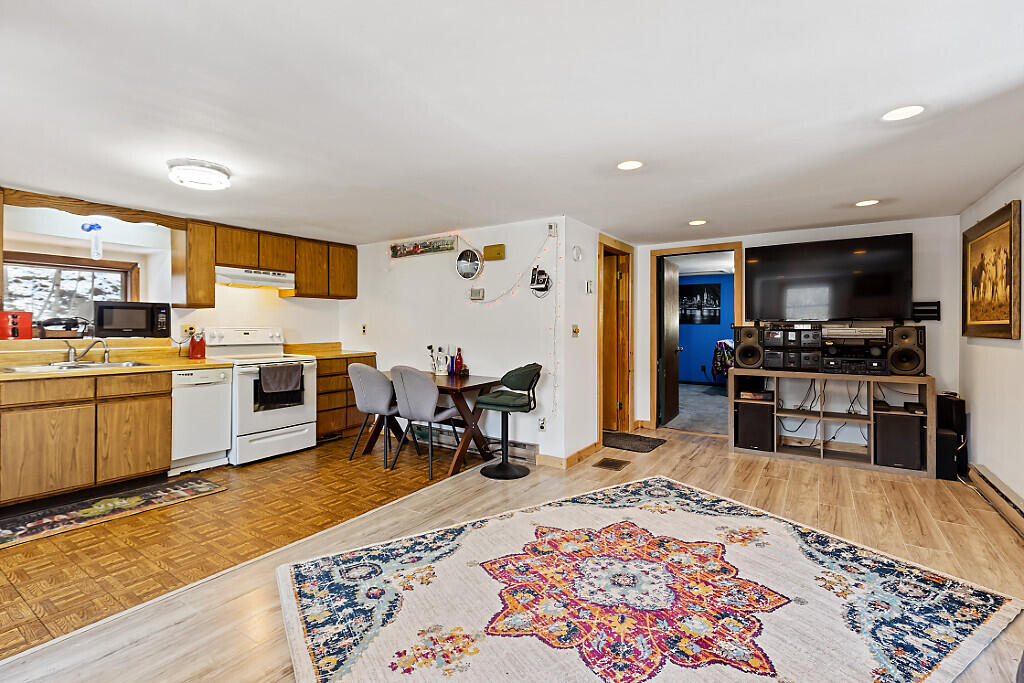 64 Boothby Street Augusta, ME 04330 - Photo 6 of 47 04_BP5A0640_DxO_mls