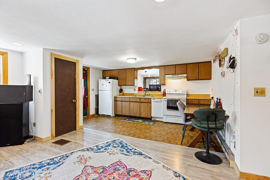 64 Boothby Street Augusta, ME 04330 - Photo 9 of 47 11_BP5A0661_DxO_mls