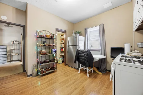 $219,900 | 1422 8th Avenue South, Fargo, ND 58103