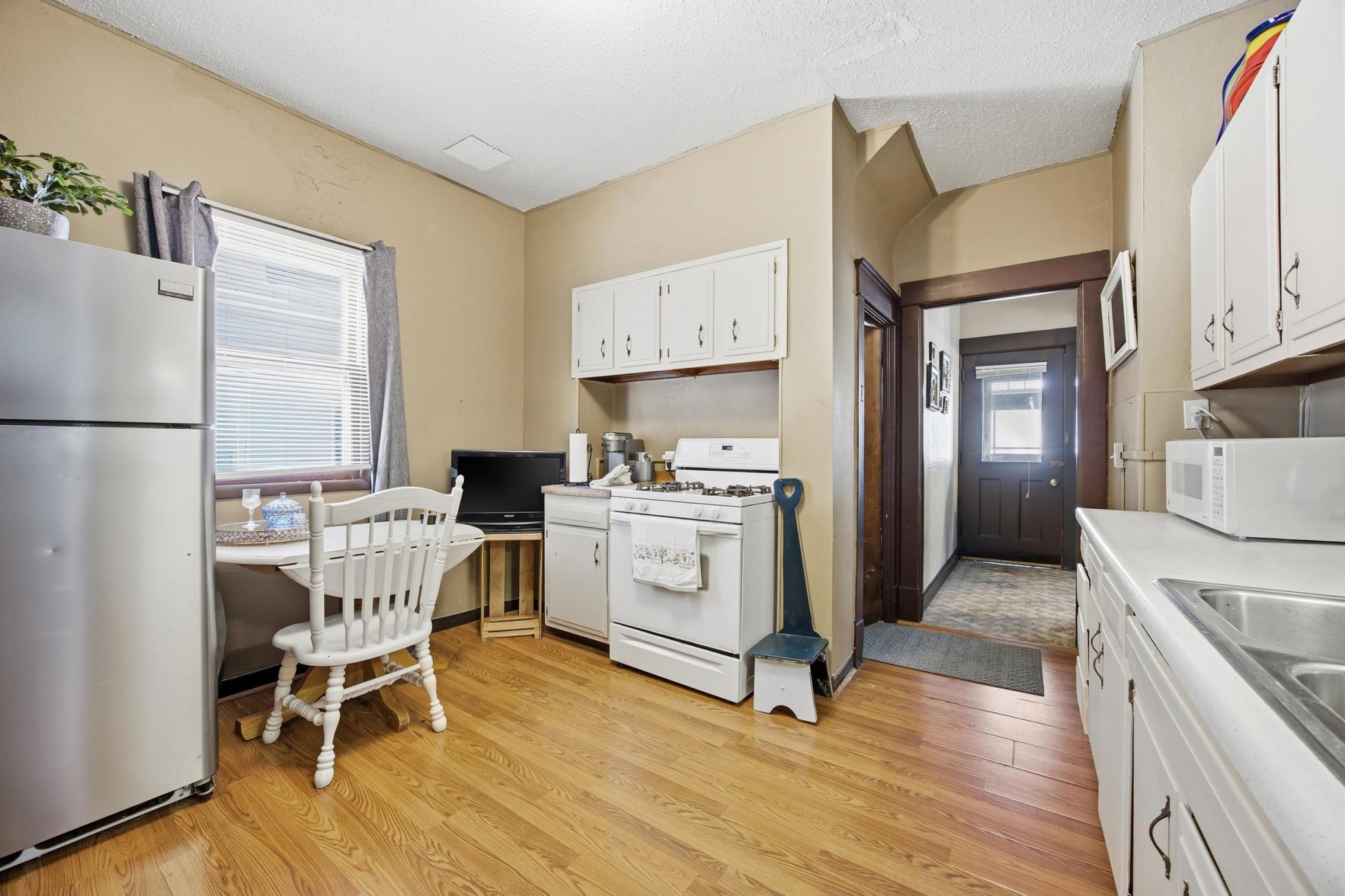 1422 8th Avenue South Fargo, ND 58103 - Photo 9 of 43