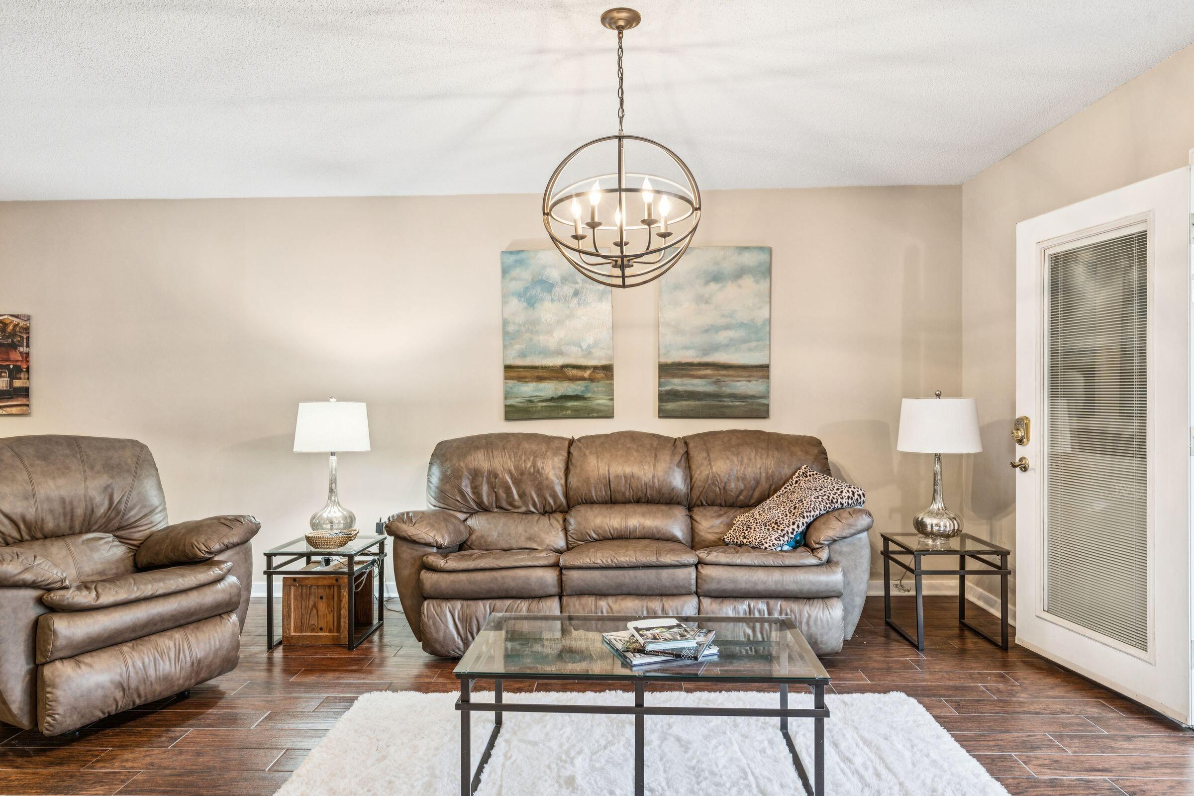 337 Spoonbill Lane Mount Pleasant, SC 29464 - Photo 11 of 41 Living Room