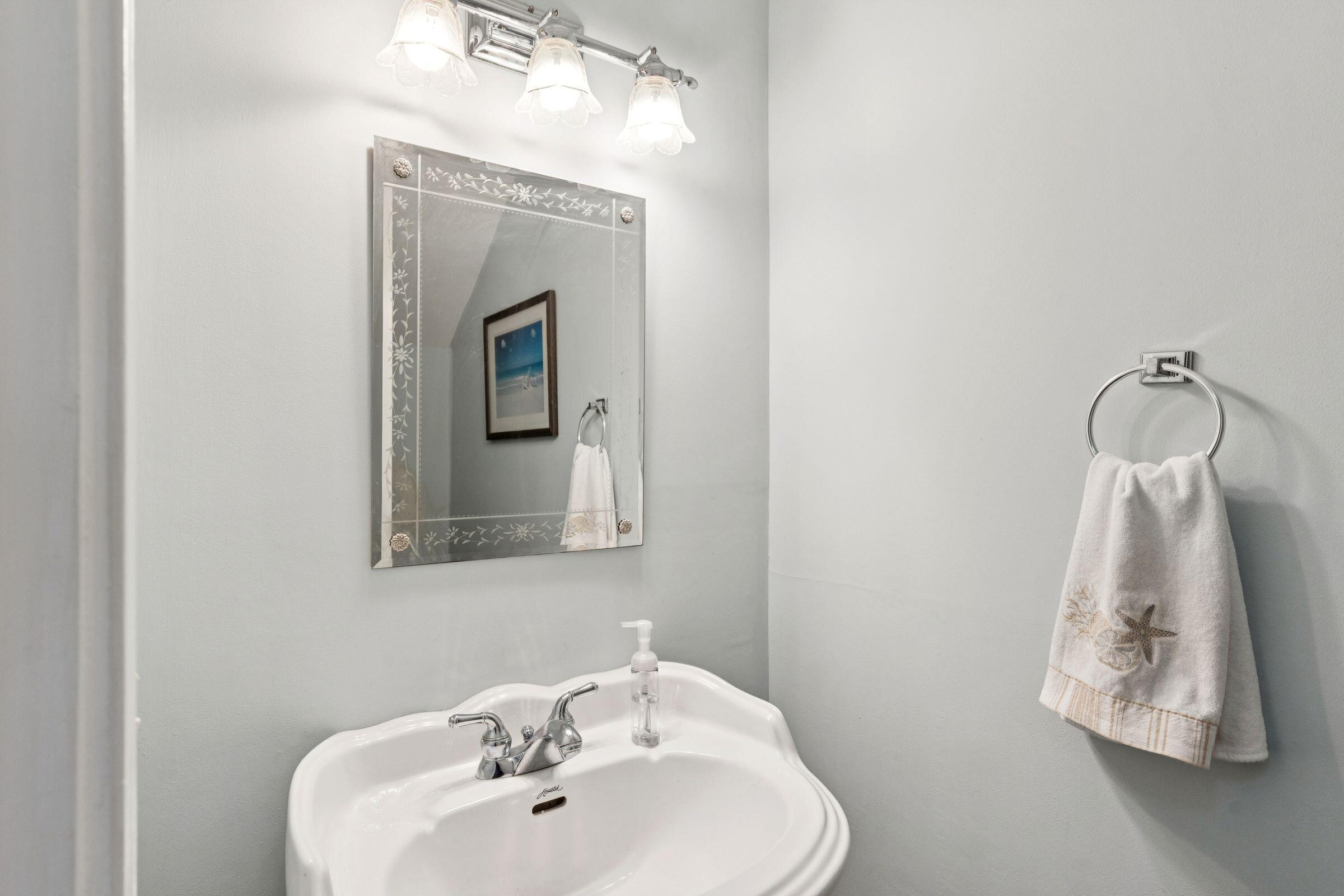 337 Spoonbill Lane Mount Pleasant, SC 29464 - Photo 26 of 41 Bathroom