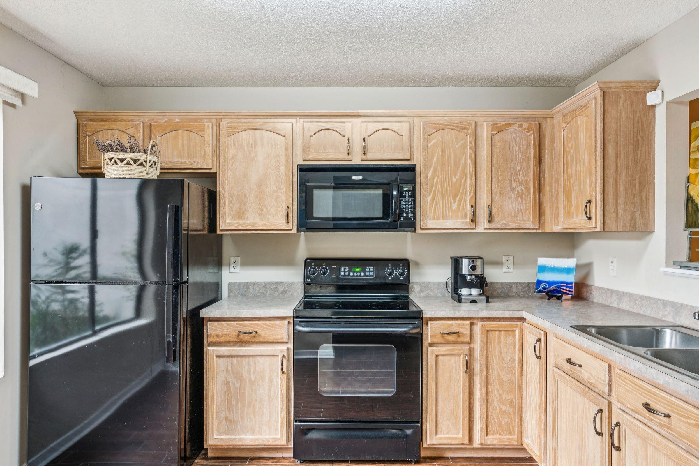 337 Spoonbill Lane Mount Pleasant, SC 29464 - Photo 4 of 41 Kitchen