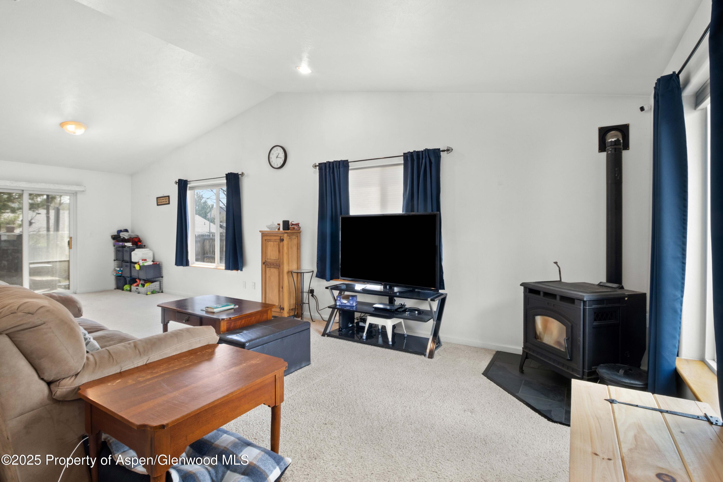 1542 Beech Street Rifle, CO 81650 - Photo 3 of 18 12