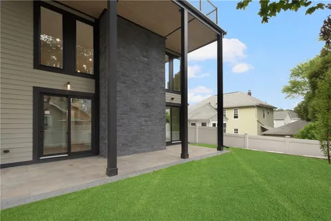 $1,395,000 | 43 12th Street, Unit A, Providence, RI 02906