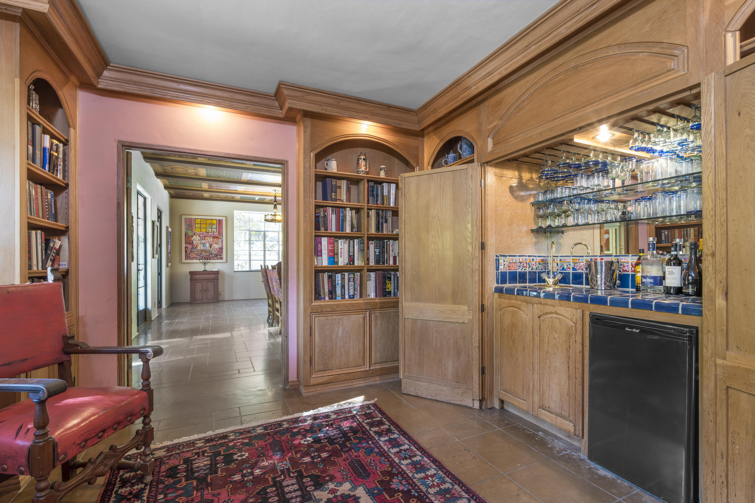 12615 Koenigstein Road Santa Paula, CA 93060 - Photo 14 of 40 a area with furniture and a book shelf