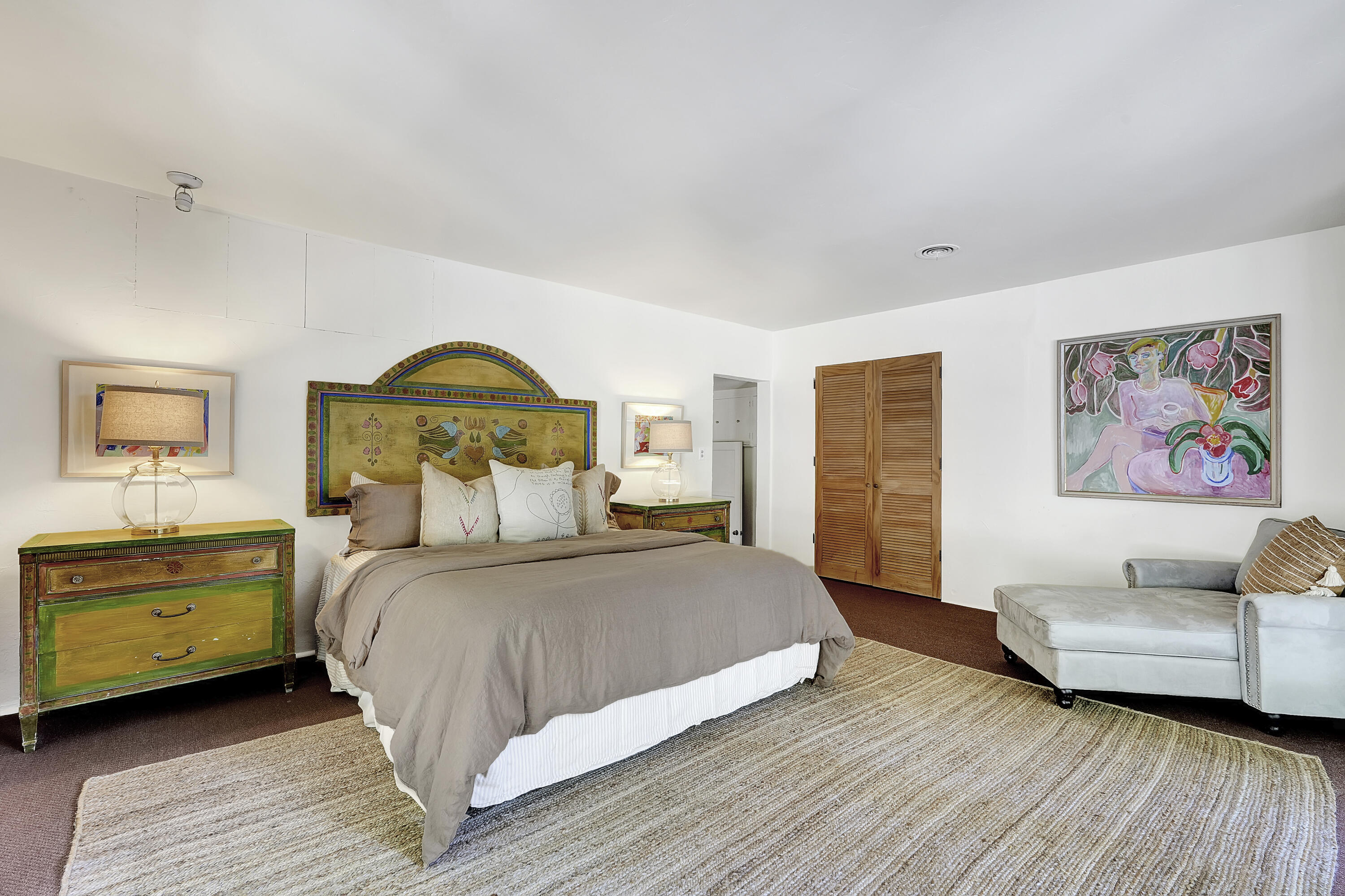 12615 Koenigstein Road Santa Paula, CA 93060 - Photo 20 of 40 a bedroom with a bed and a couch