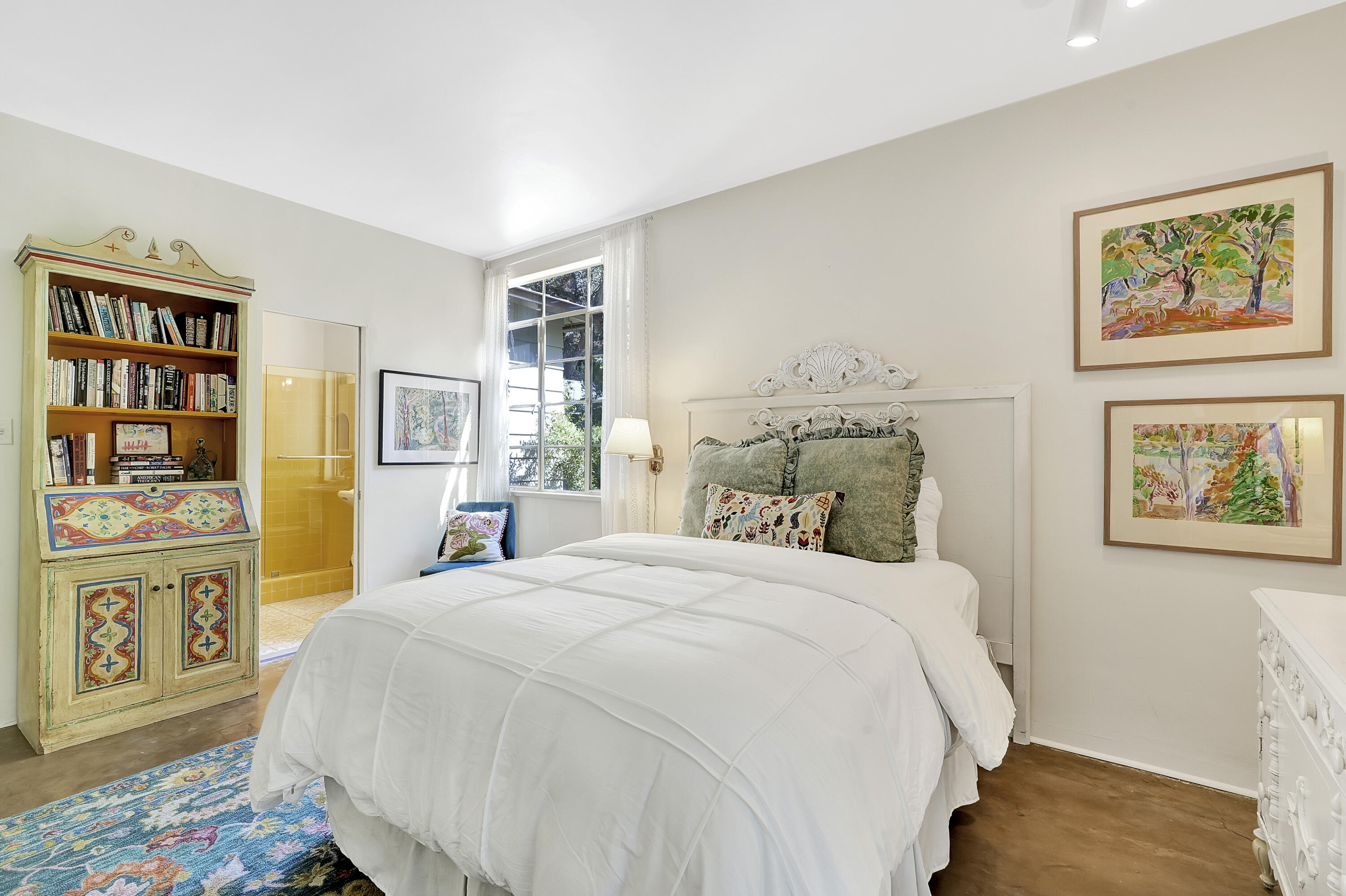 12615 Koenigstein Road Santa Paula, CA 93060 - Photo 23 of 40 a bedroom with a bed and painting on the wall