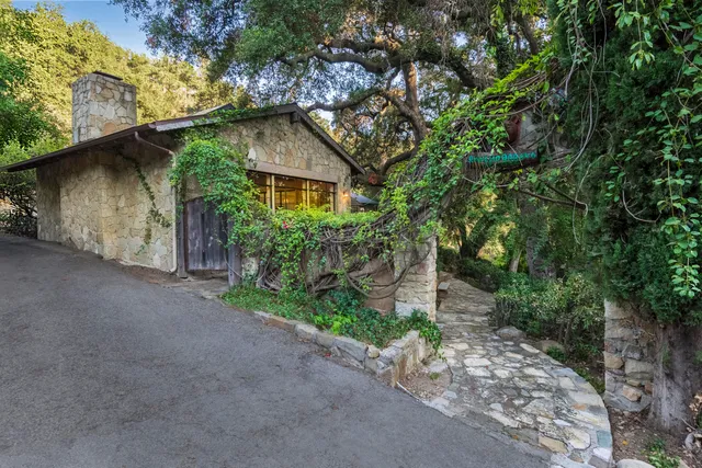 a view of water fountain