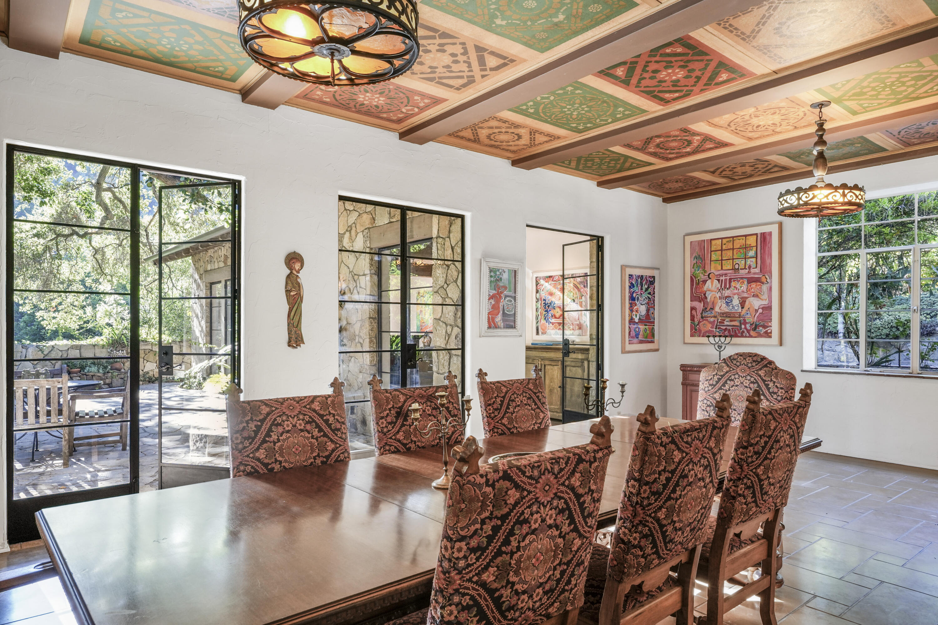 12615 Koenigstein Road Santa Paula, CA 93060 - Photo 10 of 40 a living room with furniture