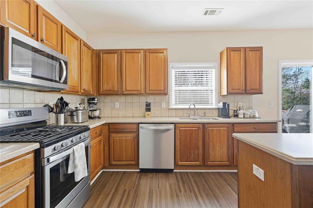 291 Springs Crossing Canton, GA 30114 - Photo 16 of 47