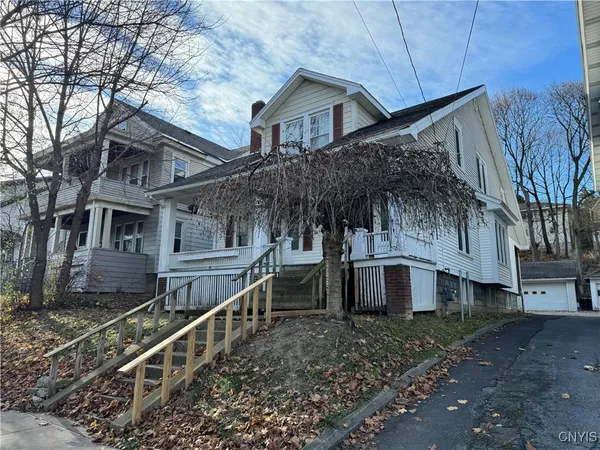 $3,350 | 1036 Lancaster Avenue, Syracuse, NY 13210