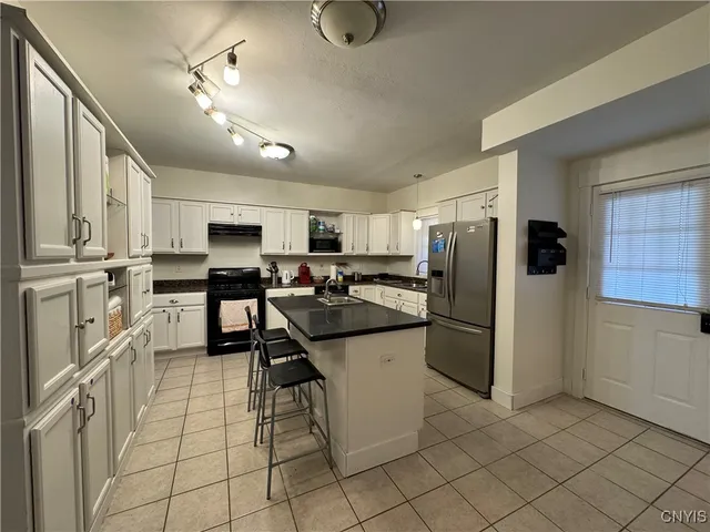 $3,350 | 1036 Lancaster Avenue, Syracuse, NY 13210