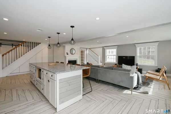 $7,600 | 50 1/2 Mountain Spring Road, Farmington, CT 06032