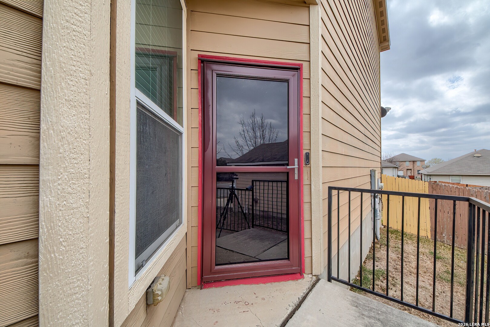 9630 Copper Converse, TX 78109 - Photo 5 of 33