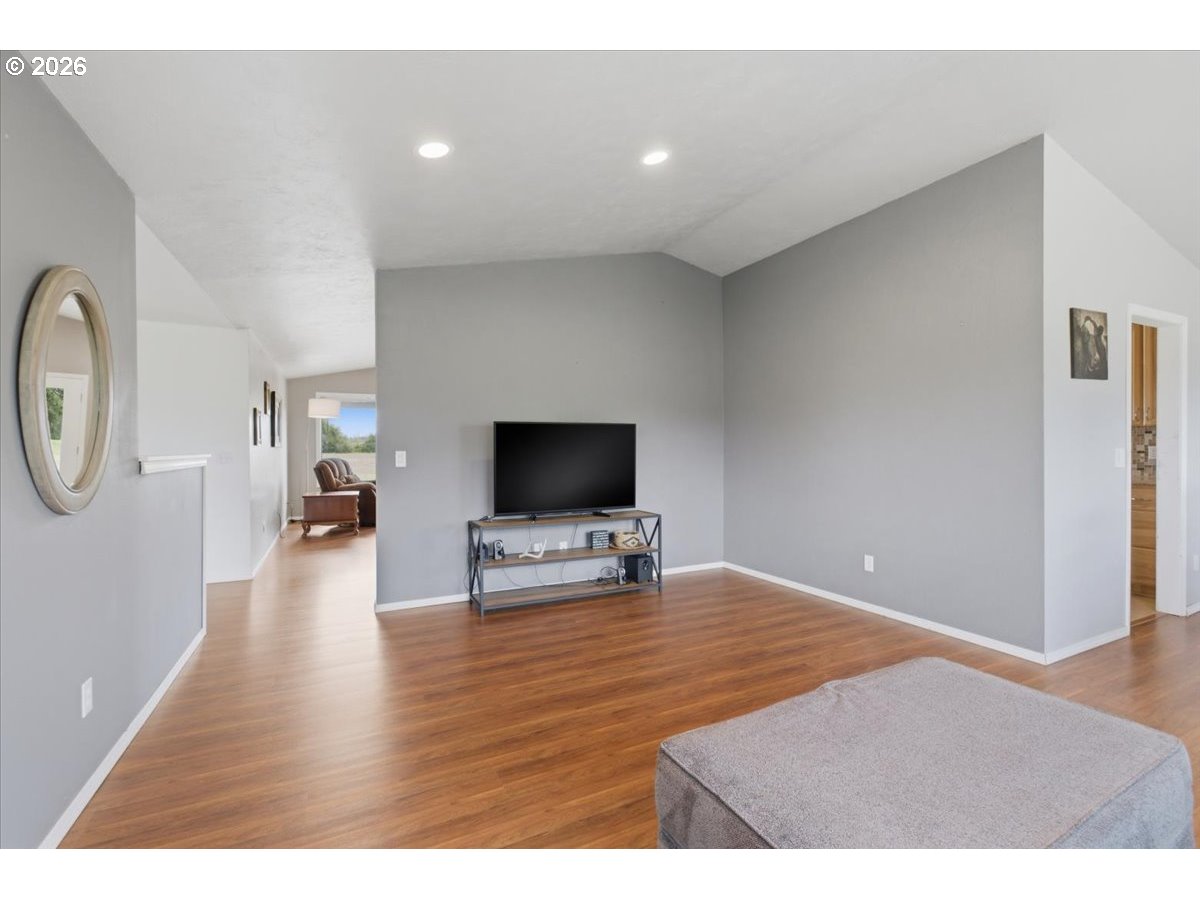 39129 Groshong Road Northeast Albany, OR 97321 - Photo 12 of 48