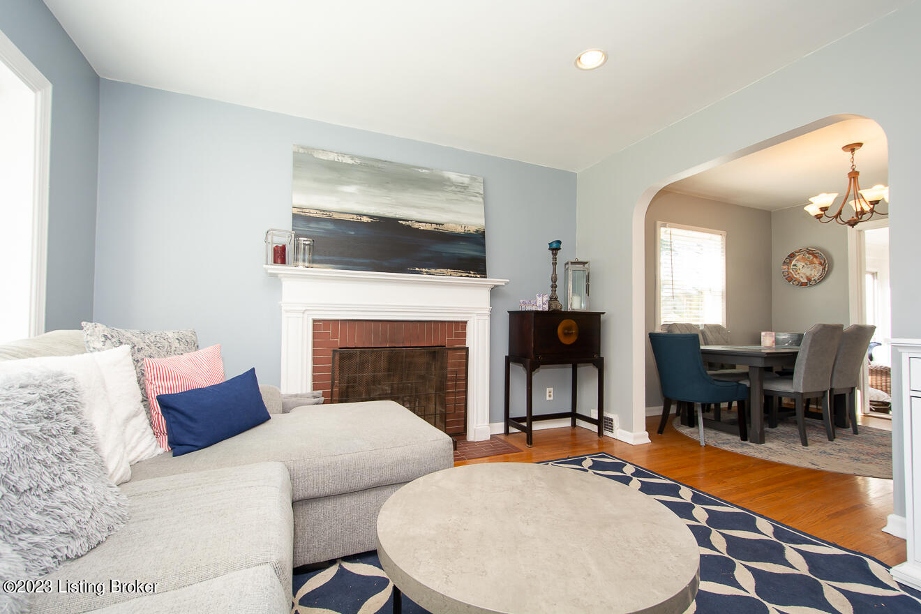 4321 Wingate Road Louisville, KY 40207 - Photo 10 of 37 Wingate -17