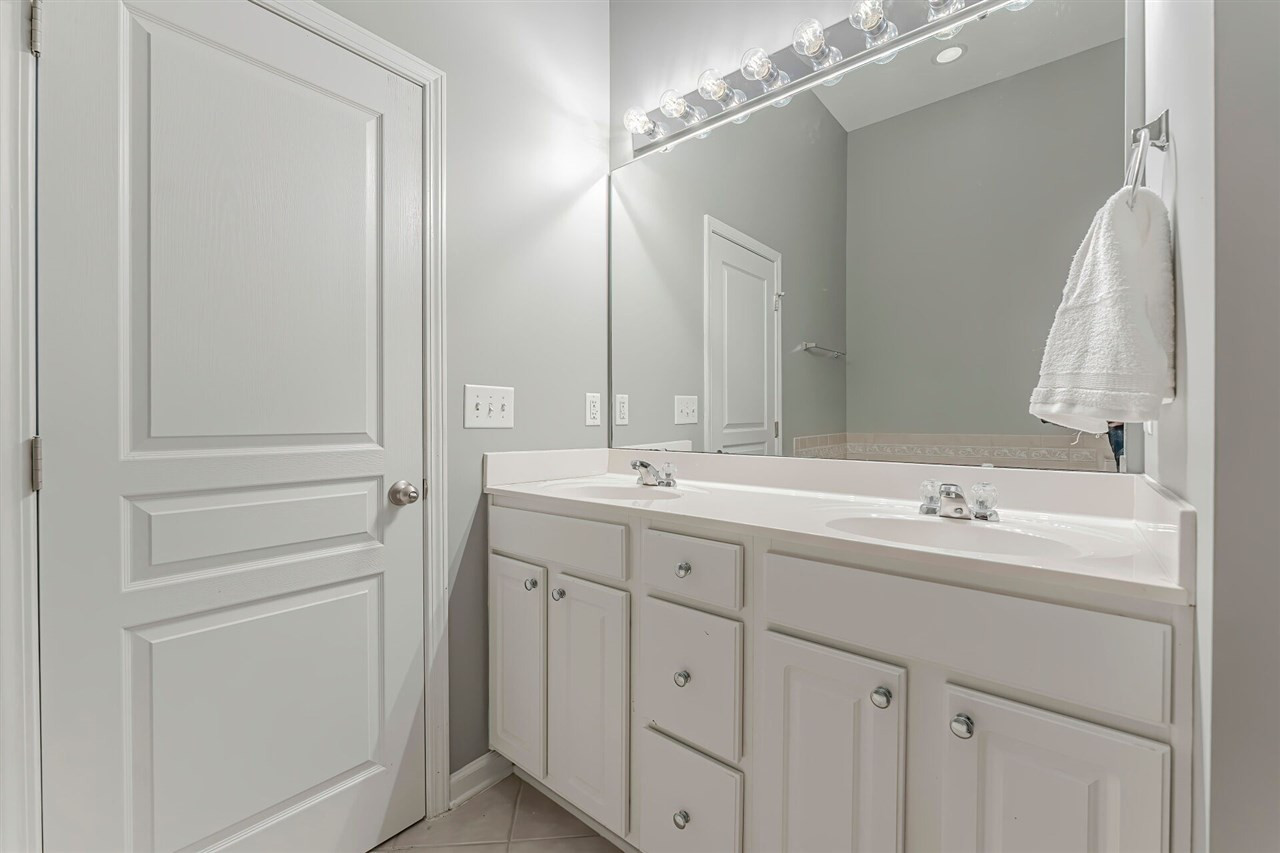 4626 Kings Garden Road Raleigh, NC 27612 - Photo 17 of 26 Master Bathroom with Double Vanity