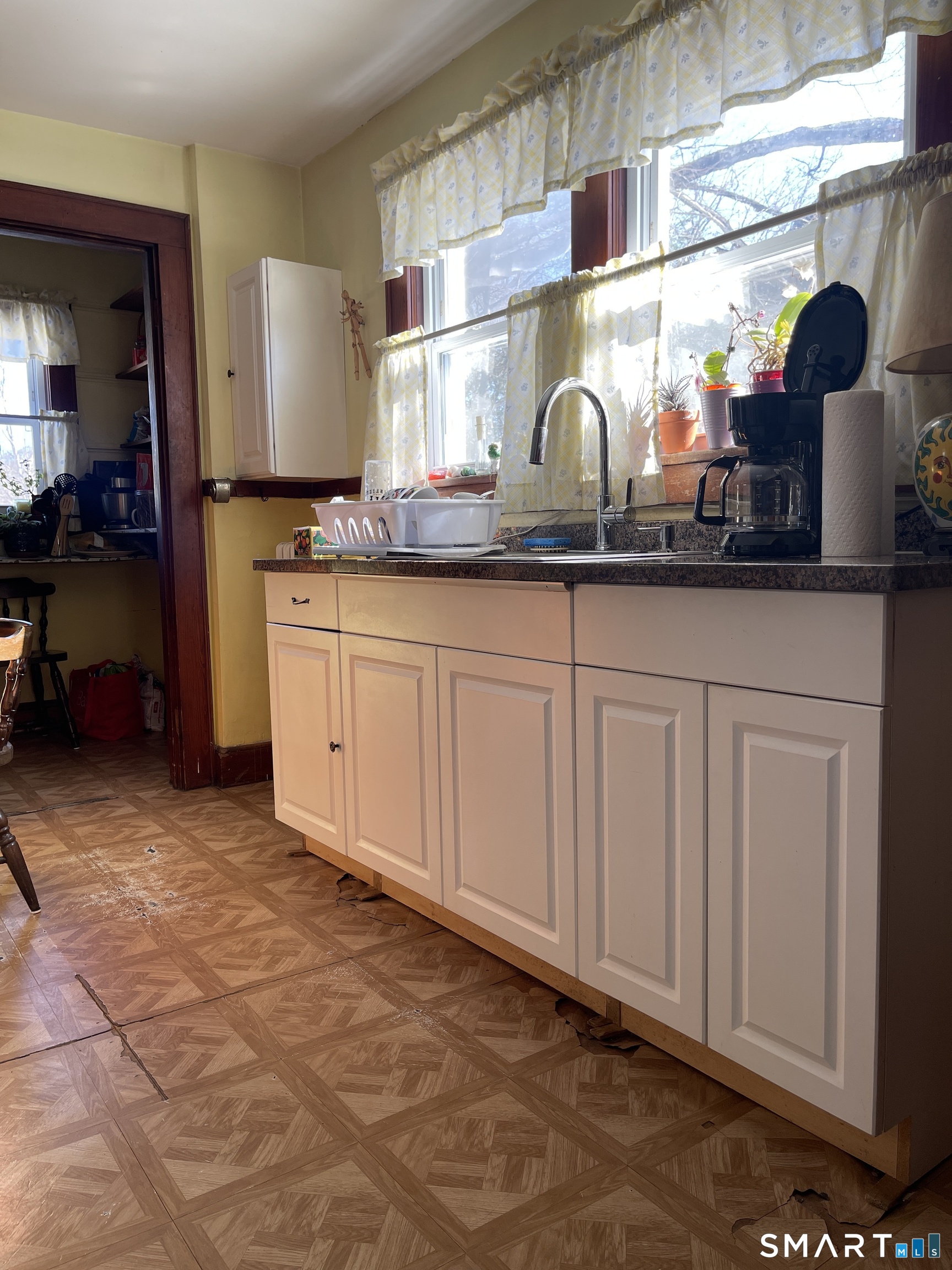 1924 Stratfield Road Fairfield, CT 06825 - Photo 17 of 42