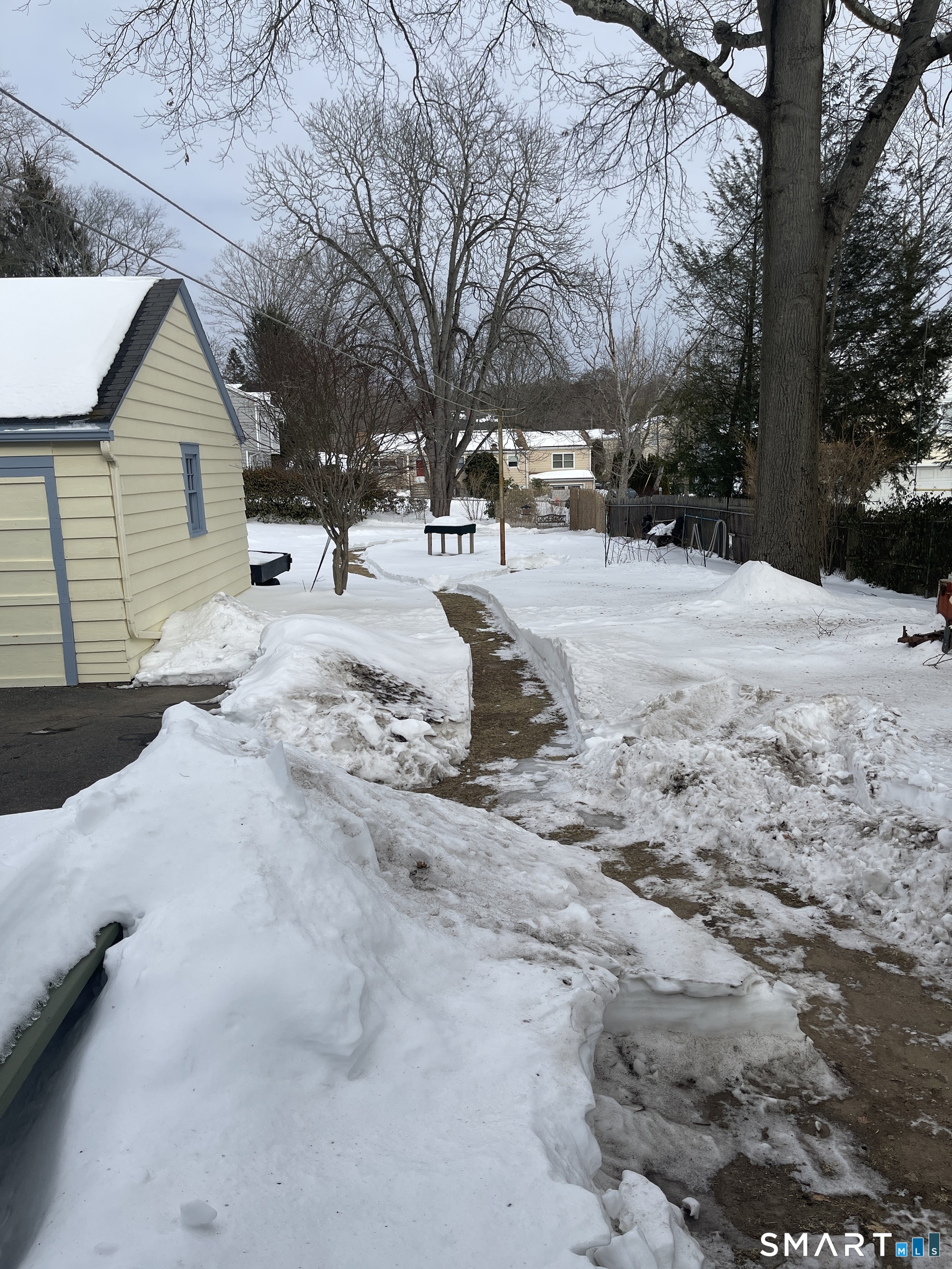 1924 Stratfield Road Fairfield, CT 06825 - Photo 3 of 25