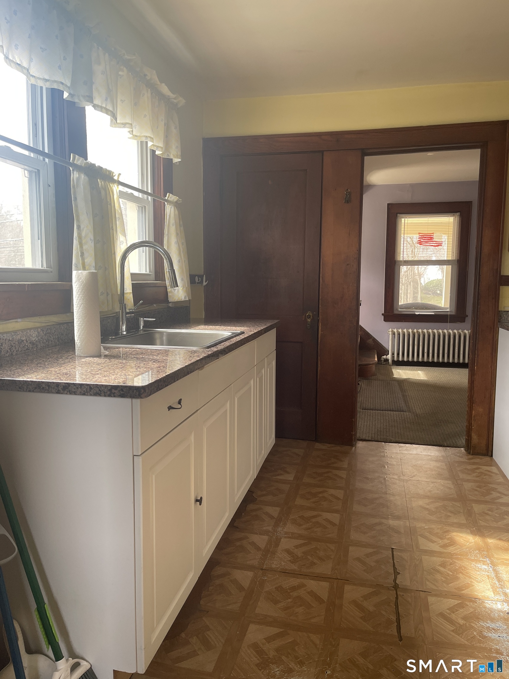 1924 Stratfield Road Fairfield, CT 06825 - Photo 7 of 17