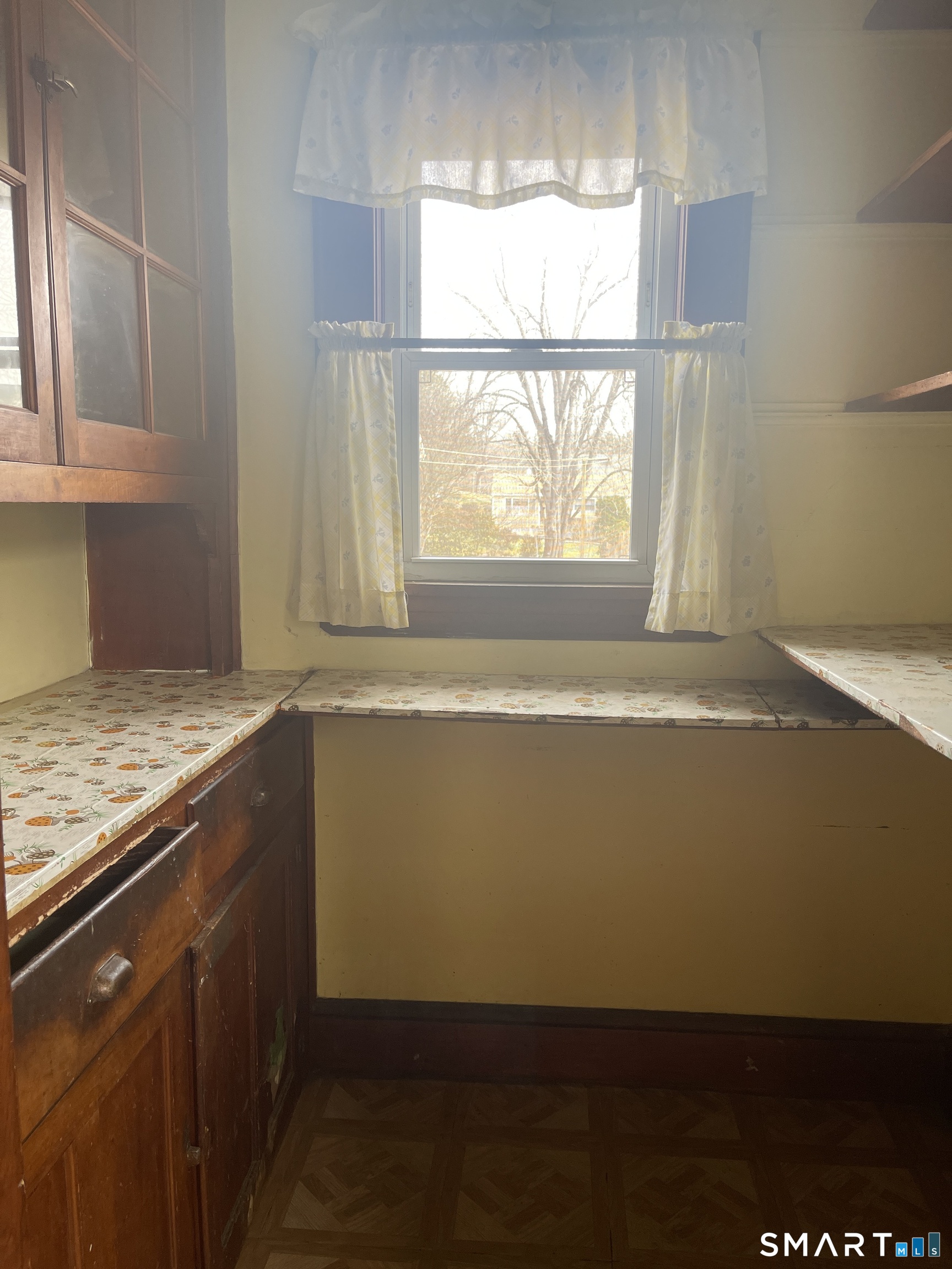 1924 Stratfield Road Fairfield, CT 06825 - Photo 9 of 17
