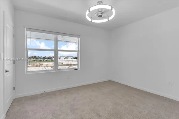 $3,800 | 615 Northeast 1st Avenue, Florida City, FL 33034