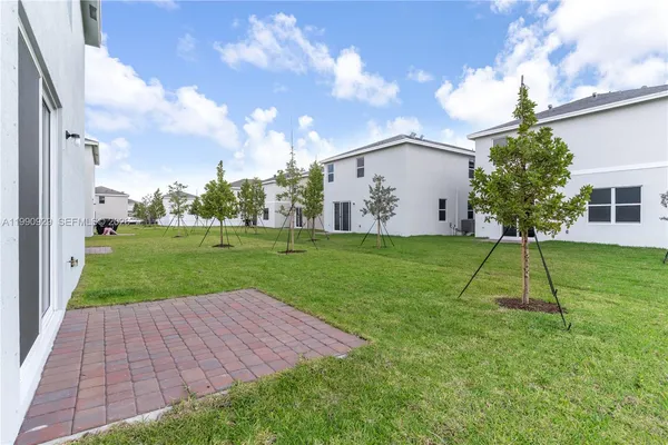 $3,800 | 615 Northeast 1st Avenue, Florida City, FL 33034