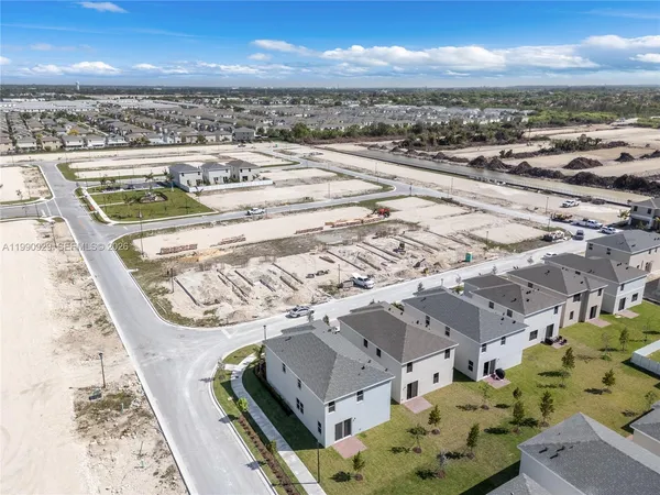 $3,800 | 615 Northeast 1st Avenue, Florida City, FL 33034