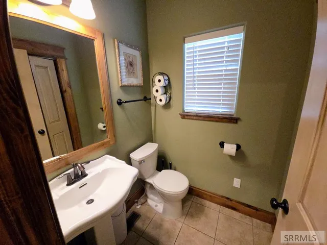 $1,100,000 | 2020 Timberview Drive, Idaho Falls, ID 83401